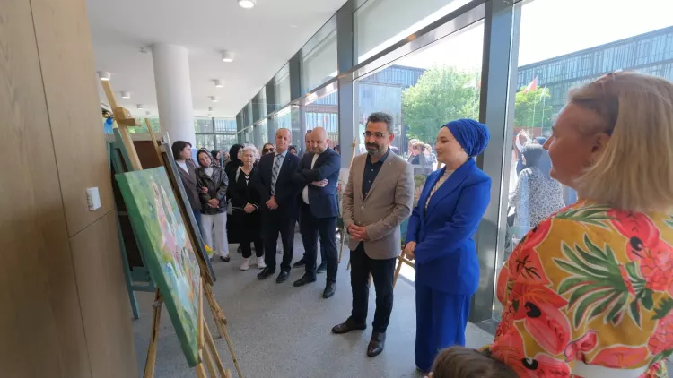 İNESMEK kursiyerlerinin eserleri sergide beğeniye sunuldu - Bursa Hayat Gazetesi-5