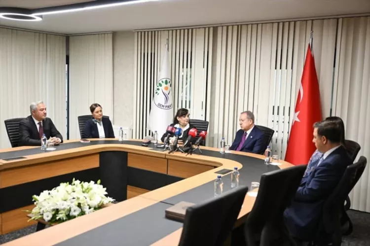 Siyasette bayram trafiği: AK Parti ve CHP’den karşılıklı ziyaret - Bursa Hayat - 4