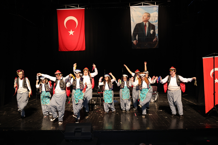 Nilüfer'de engelsiz yetenekler sahnede buluştu - Bursa Hayat - 2