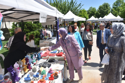 Bursa'da bahar şenliğinden 50 bin fidanlık destek
