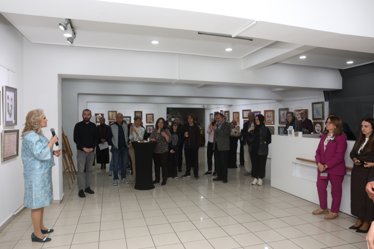 Nilüfer’de geleneksel sanat rüzgarı: 114 eser sanatseverlerle buluştu: - Bursa Hayat - 2