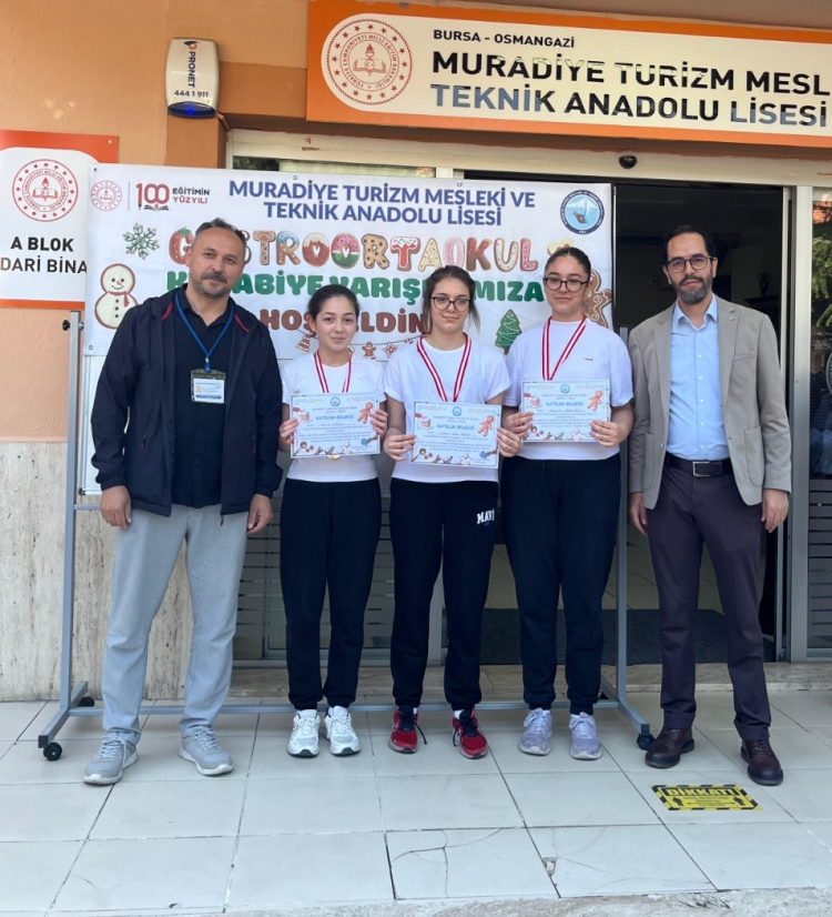 Bursa’da minik şefler yarıştı: 18 okulun katıldığı yarışması nefes kesti - Bursa Hayat - 2