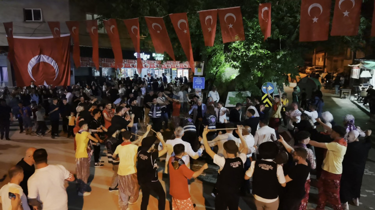 Bursa'da 157 yıllık kültürel miras deve eğlencesi ile devam etti - Bursa Hayat - 3