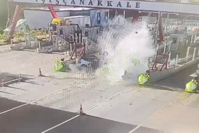 Gişelerde feci çarpışma can aldı!