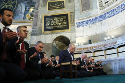 Cumhurbaşkanı Erdoğan’dan Ayasofya’da Kur’an tilaveti