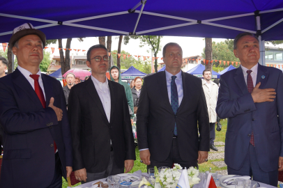 İznik’te Kırgız şöleni! Binlerce kişi göl kenarında buluştu