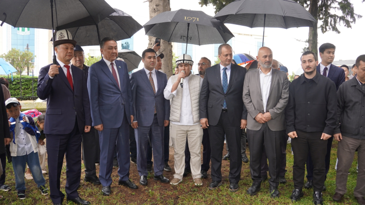 İznik’te Kırgız şöleni! Binlerce kişi göl kenarında buluştu - Bursa Hayat - 2