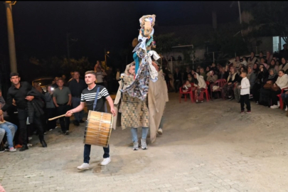 Kurban Bayramı’nda asırlık Kukla Deve Şenliği yeniden yaşatıldı