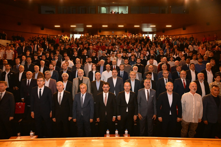 2 bin 800 öğrencinin yarıştığı spor oyunlarında ödüller sahiplerini buldu - Bursa Hayat Gazetesi-2