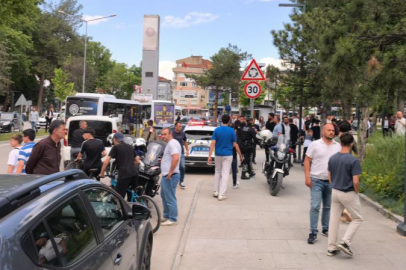 Bursa'da yol verme kavgası kanlı bitti: 5 yaralı, 2 gözaltı