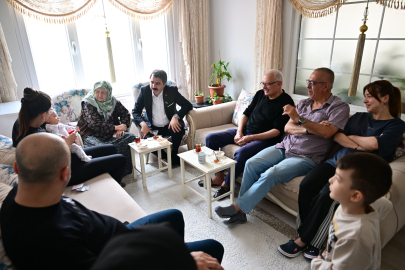 Başkan Oktay Yılmaz’dan anlamlı ziyaret: “Büyüklerimiz bizim baş tacımız”