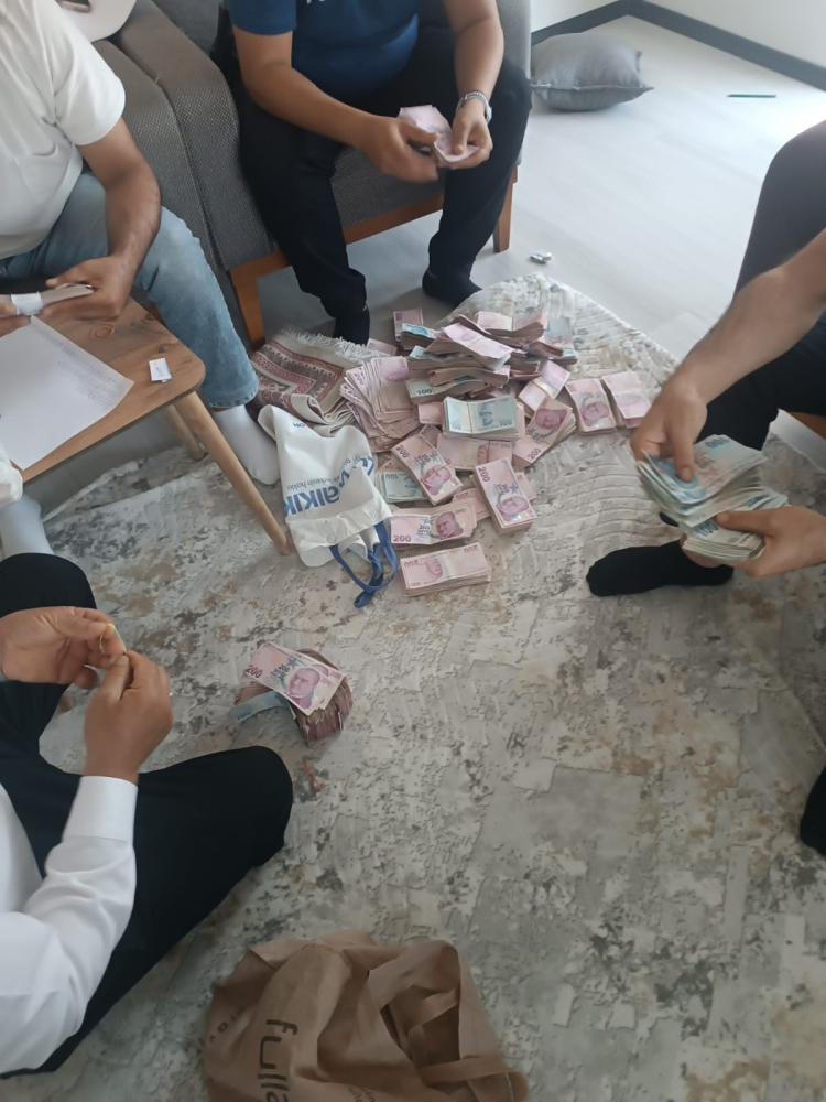 Bursa dahil 27 ilde dev yasa dışı bahis operasyonu: 91 gözaltı-Bursa Hayat Gazetesi-4