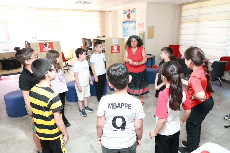 Osmangazi’de dikkat çeken proje: Çocuklar kendi kitaplarını yazıyor!  - Bursa Hayat - 2