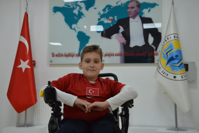 Okulda yaşadığı olayla tanınmıştı! Bursa'da Bulut'un hayali futbolcu olmak