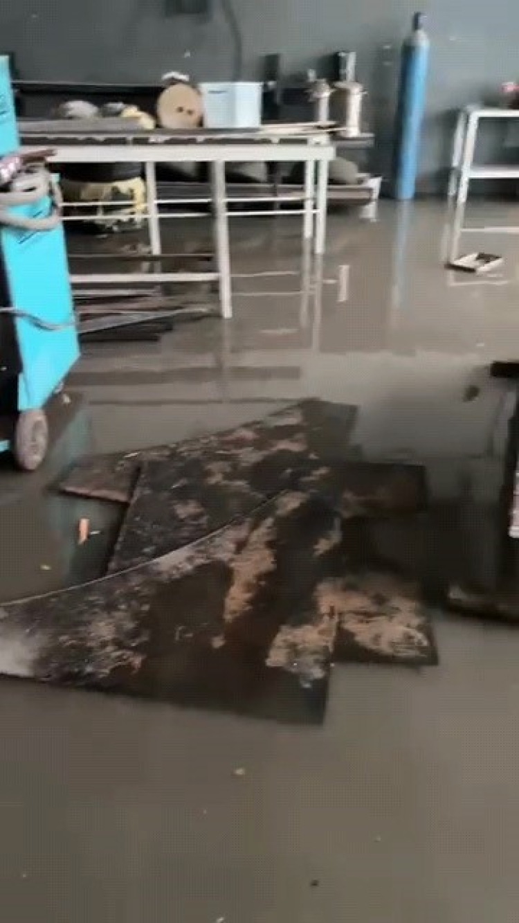 Bursa'da sokaklar göle döndü, vatandaşlar zor anlar yaşadı - Bursa Hayat - 3