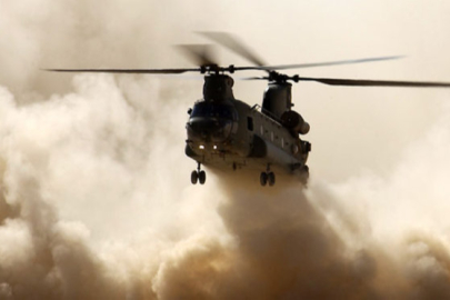 Donanmaya ait askeri helikopter düştü!