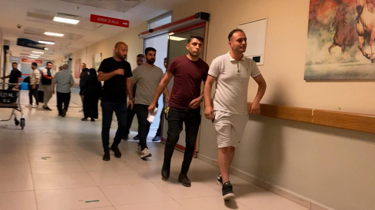 Bursa'da alkollü sürücü dehşeti: 17 yaşındaki genç yaşam mücadelesi veriyor - Bursa Hayat - 4