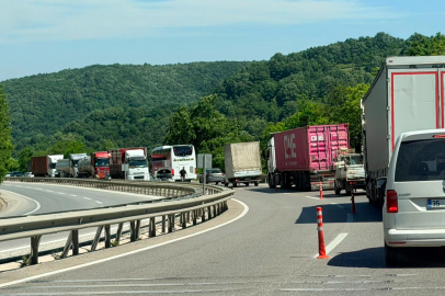 Bursa yolunda trafik çilesi! Uzun kuyruklar oluştu