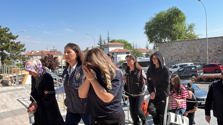 Bursa dahil 27 ilde dev operasyon: Bahis parası kriptoya aktarıldı - Bursa Hayat - 2