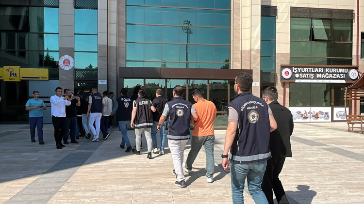 Bursa dahil 27 ilde dev operasyon: Bahis parası kriptoya aktarıldı - Bursa Hayat - 4