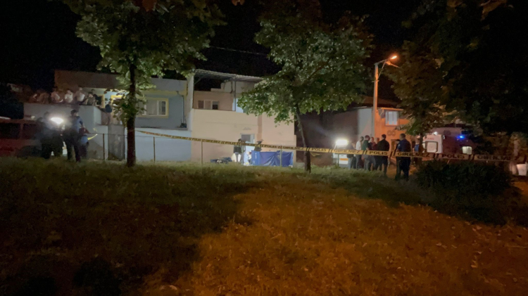 Bursa'da sokak ortasında silahlı saldırı: Karı-koca öldürüldü - Bursa Hayat - 4