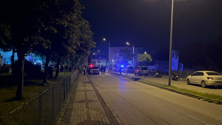 Bursa'da sokak ortasında silahlı saldırı: Karı-koca öldürüldü - Bursa Hayat - 5