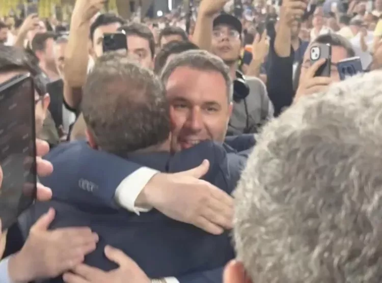 Fenerbahçe başkanlık yarışında Aziz Yıldırım fark açtı - Bursa Hayat - 3