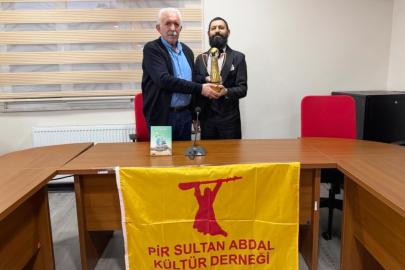 Yazar Akif Manaf’a eşitlik ve barış ödülü