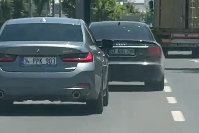 Bursa’da trafikte birbirlerini sıkıştırdılar! İki sürücüye de ceza