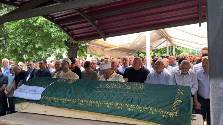 Bursalı iş insanı son yolculuğuna uğurlandı - Bursa Hayat - 2