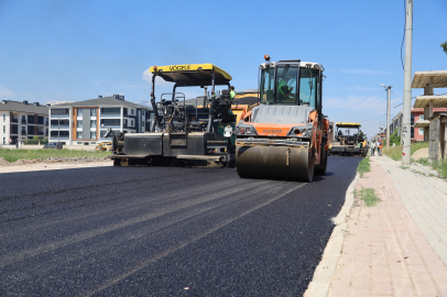 İnegöl'de Bülbül Caddesi yeni yüzüne kavuştu