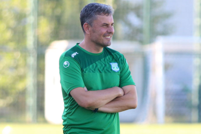 Bursaspor altyapısında ayrılık: Mesut Ünal ve antrenörlerle yollar ayrıldı