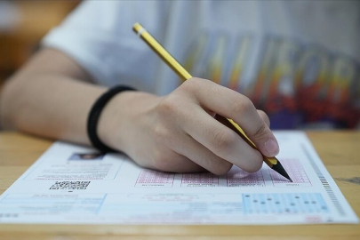 Bakan Tekin duyurdu: Cuma günü okullar tatil edildi!