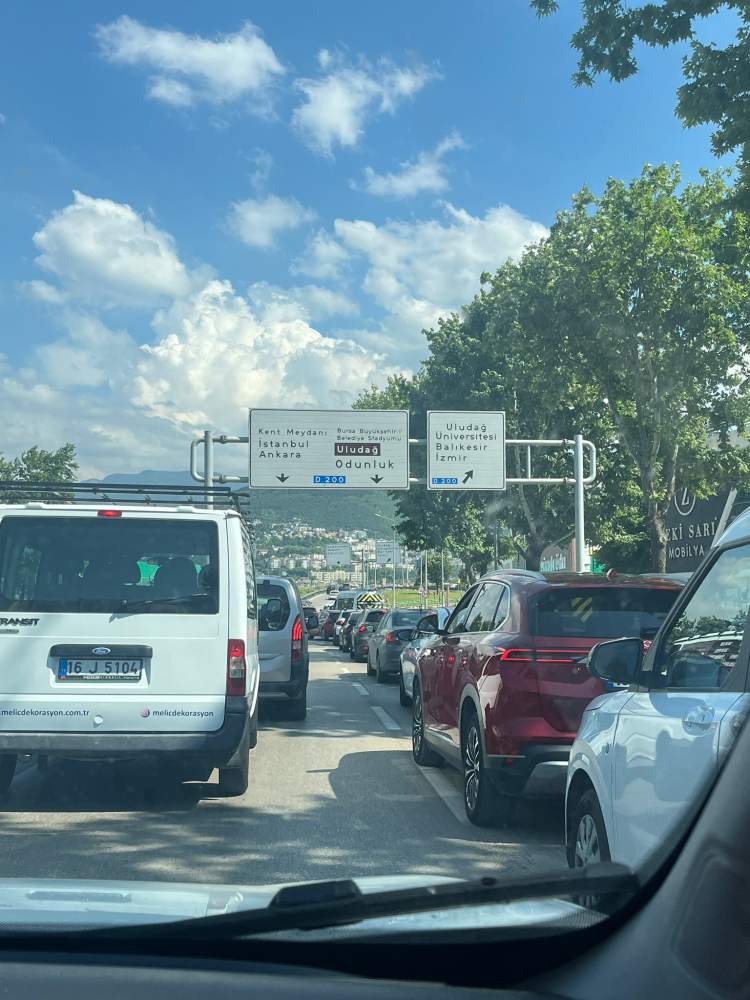 Bursa trafiğini kilitleyen kaza!-Bursa Hayat Gazetesi-3