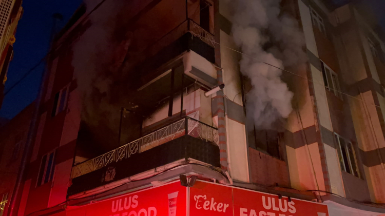 Bursa'da korkutan yangın: 5 kişi hastanelik oldu - Bursa Hayat - 4