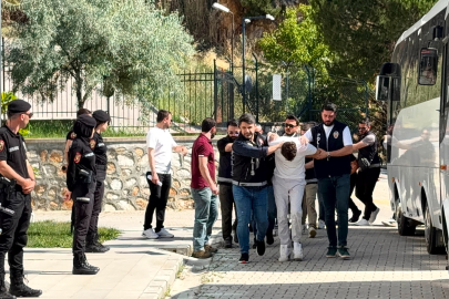 Bursa merkezli dev narkotik operasyonu: 29 şüpheli adliyeye sevk edildi!