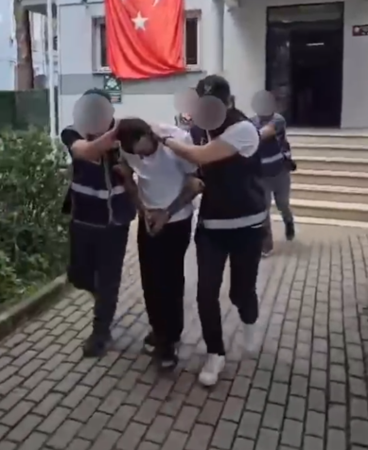 Bursa polisinden narkotik darbe: Kilolarca madde ele geçirildi - Bursa Hayat - 2