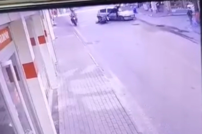 Yapay zeka sanıldı! Bursa’daki kaza görüntüleri şaşkına çevirdi