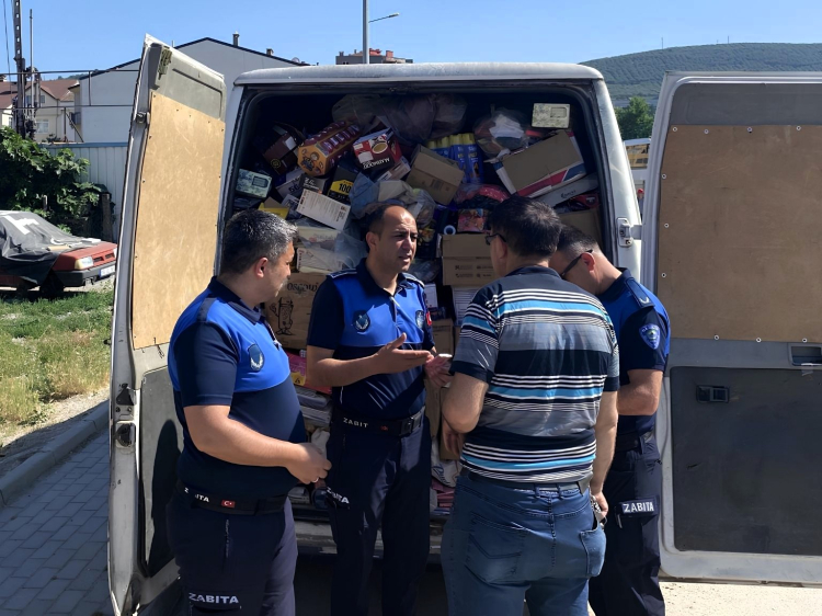 Gemlik’te halk sağlığını tehdit eden depoya baskın - Bursa Hayat - 2