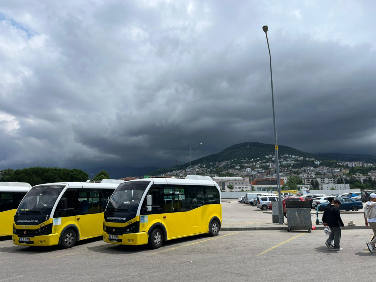 Bursa'da hava bir anda döndü! Kara bulutlar şehri kapladı!-Bursa Hayat Gazetesi-2