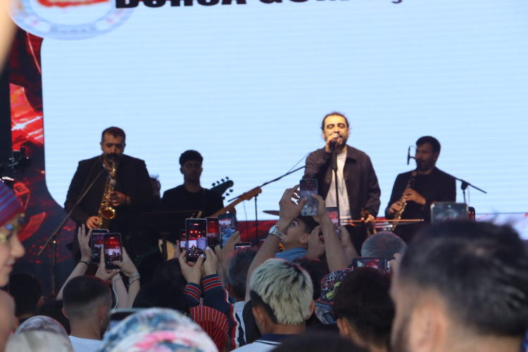 Karadeniz rüzgarı Bursa’yı sardı: GÜDEF Şenliği binleri buluşturdu - Bursa Hayat - 2