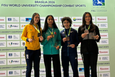 BUÜ’lü milli sporcu Nazlı Karakuş dünya şampiyonu oldu