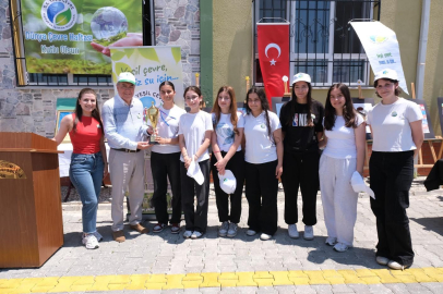 Hem yarıştılar hem temizlediler: Liselilerden alkış toplayan çevre hareketi