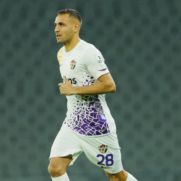 Bursaspor'da bomba gibi transfer listesi: Savunma ve orta sahaya çift hamle - Bursa Hayat - 3