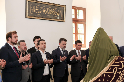 Bursa’dan Kosova’ya vefa ziyareti! Sultan Murad Hüdavendigâr dualarla anıldı