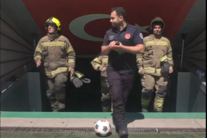 Bursa İtfaiyesi’nden Dünya Kupası’ndaki A Millilere anlamlı destek