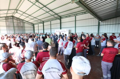 İnegöl Belediyesi sahada güç birliği yaptı: Şantiyede motivasyon buluşması