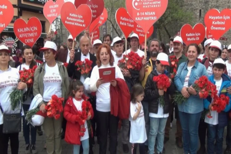 Bursa'da kalp haftasını kutlayarak...
