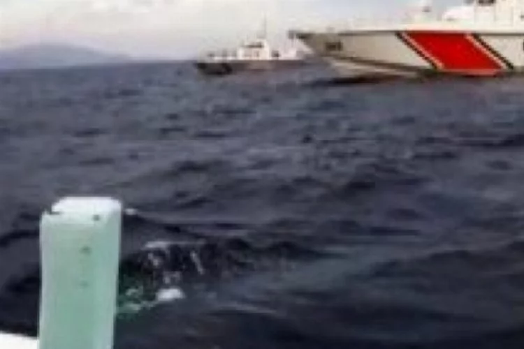 Yunan askerler Türk teknesine el koydu