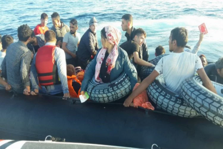 İl Göç İdaresi Müdürlüğü'ne teslim edildiler! 181 kaçak göçmen...